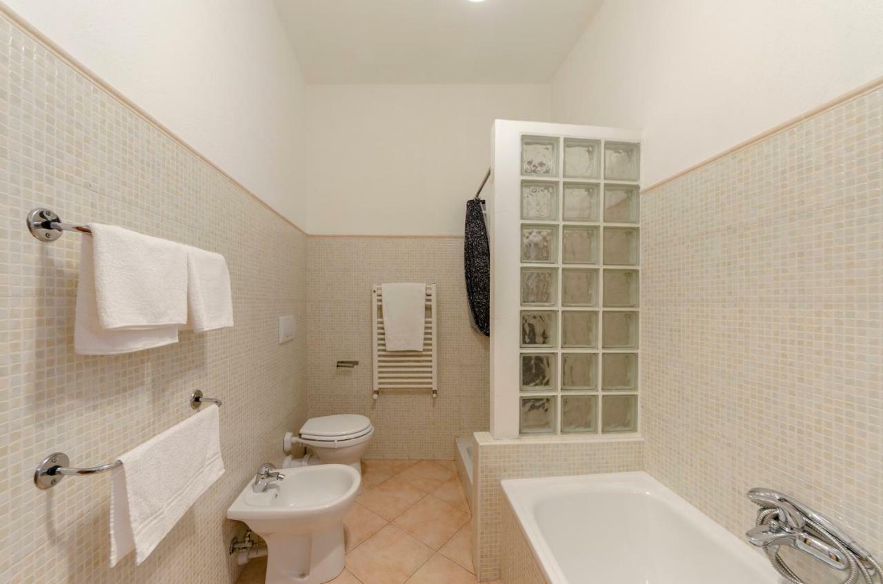 Апартаменты Joivy Warm Family Apt Near Porto Antico Генуя Экстерьер фото