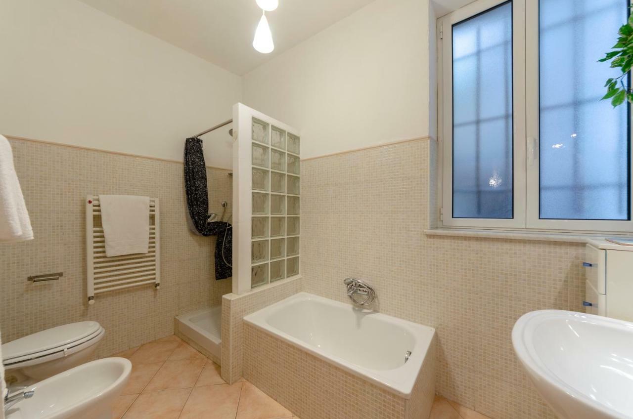 Апартаменты Joivy Warm Family Apt Near Porto Antico Генуя Экстерьер фото